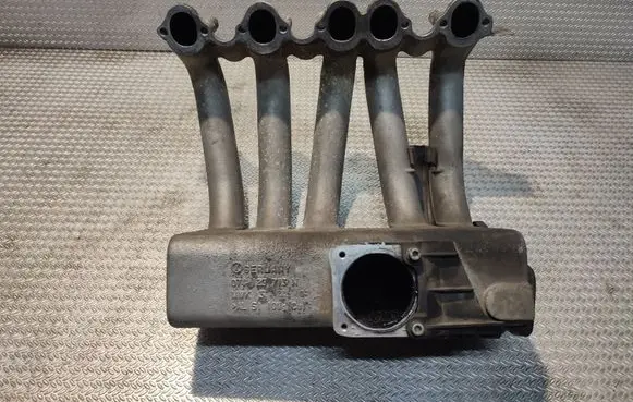 Volkswagen II LT Intake manifold 074129713N