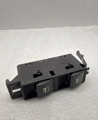 BMW 3 E46 Electric window control switch 61318381514 PA66GF30 03120220
