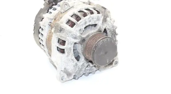 Mercedes-Benz A W176 Generator/alternator A0009063822