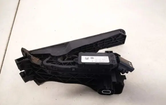 Volkswagen PASSAT B6 Accelerator throttle pedal 1k1721503l 6pv008600-00