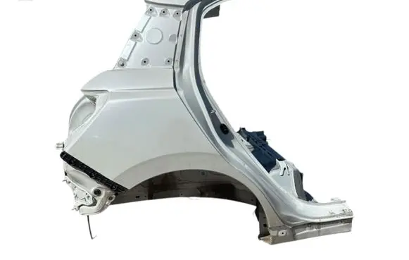 Suzuki Swift IV Rear quarter panel