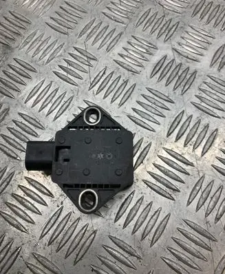 Audi A4 S4 B6 8E 8H ESP acceleration yaw rate sensor 8E0907637A 0008906 0265005245