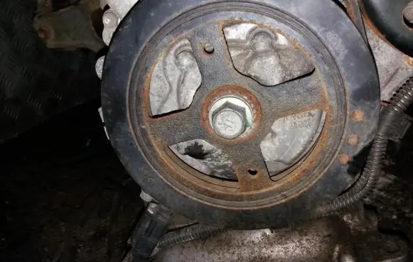 Toyota Prius (XW20) Crankshaft pulley
