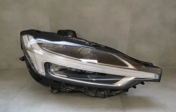 Volvo XC60 Headlight/headlamp 31420412