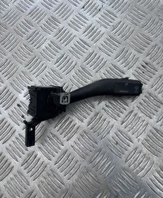 Volkswagen Touran I Wiper control stalk 1K0953519A 20350661006685 01203506