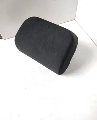 Skoda Octavia Mk2 (1Z) Rear seat headrest 