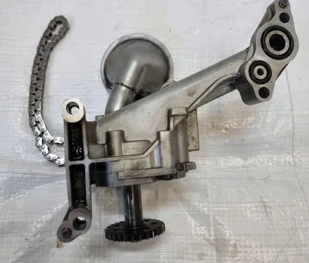 Opel Astra K Oil pump 19536331