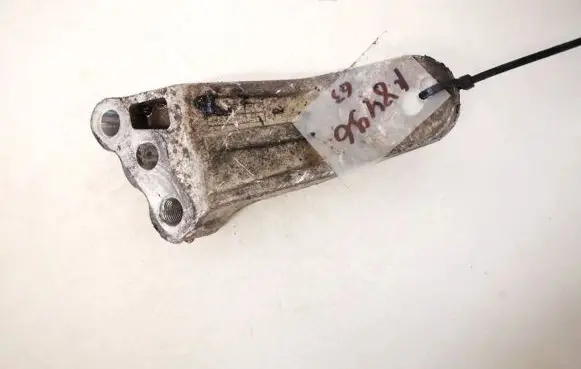 KIA Ceed Engine mounting bracket