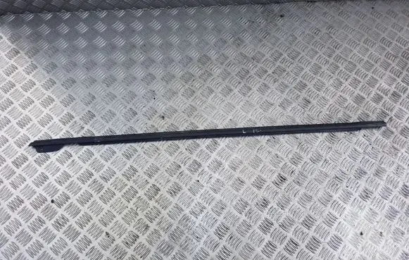 KIA Rio Windshield trim