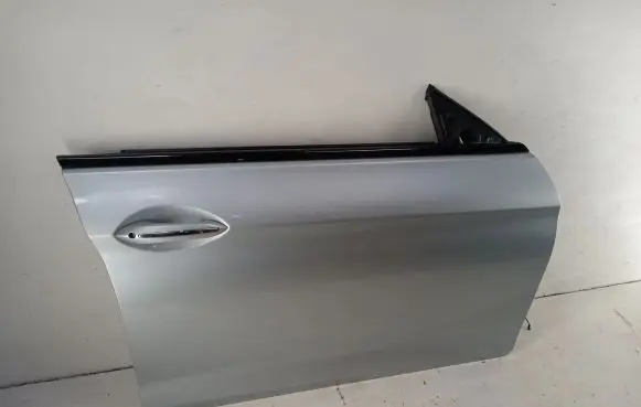 BMW M6 Front door