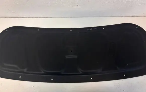 Engine bonnet/hood sound/heat insulation