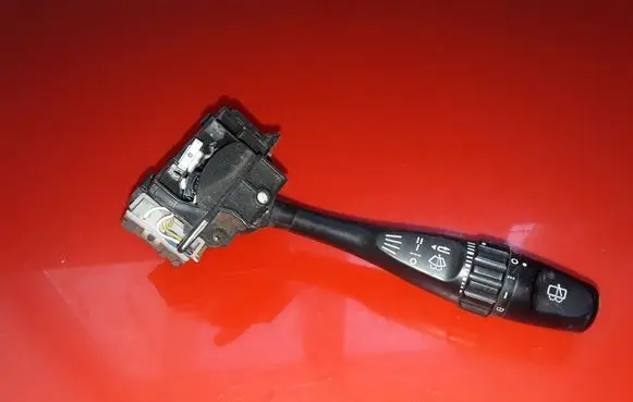 Mitsubishi Pajero Sport I Wiper control stalk NOCODE