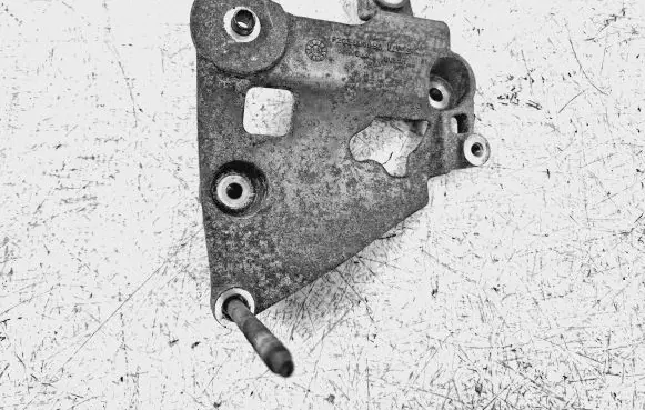Ford Fusion II A/C compressor mount bracket F2GE8D611 F2GE8D611BA GUFSA