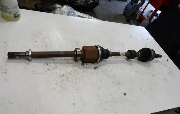 Renault Austral Front driveshaft 391007895R
