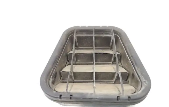 Audi A6 S6 C5 4B Quarter panel pressure vent 4B0819181A