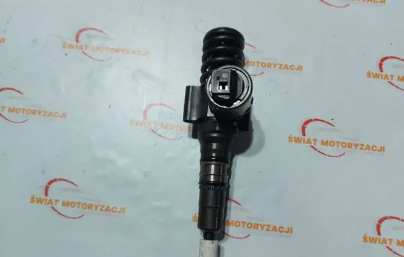 Seat Leon (1P) Fuel injector 03G130073G