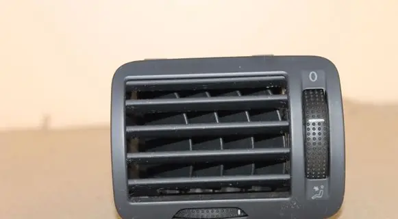 Volkswagen PASSAT B5.5 Dashboard side air vent grill/cover trim 3B0819703D