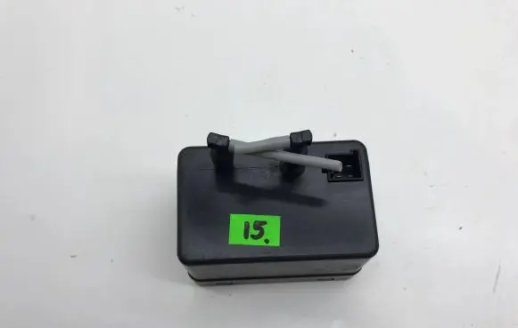 Mercedes-Benz E W211 Central locking vacuum pump A3510020010 2061710169 0008002548