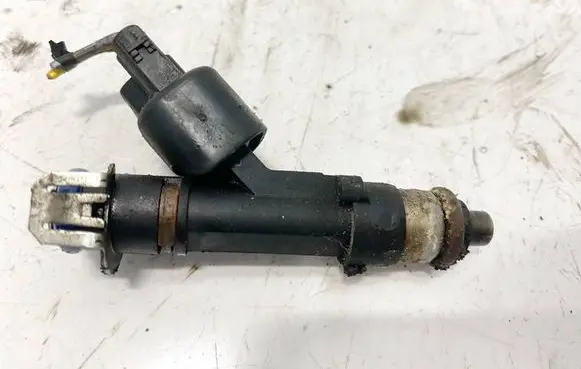 Ford Mondeo MK IV Fuel injector 0280158105