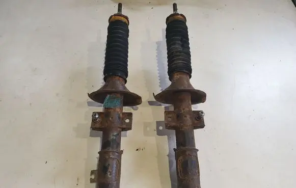 Volvo XC70 Front shock absorber/damper 30645640A