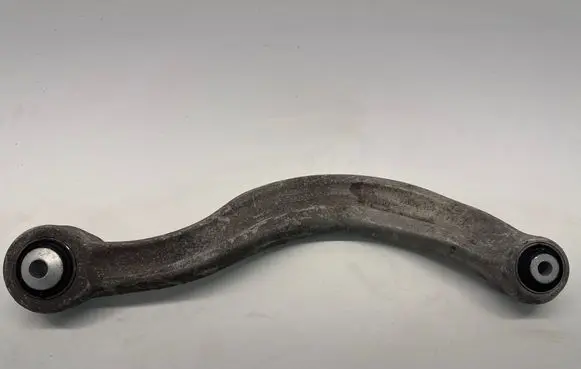 Rear control arm