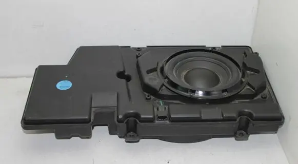 Audi A8 S8 D3 4E Subwoofer speaker 4E0035621A