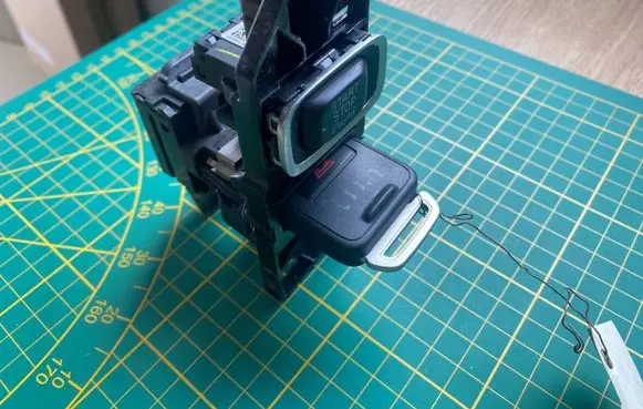 Volvo V70 Ignition lock AH4N15607AE 28227917 ZY15153059P