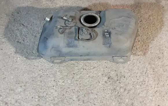 Suzuki XL7 I Fuel tank 