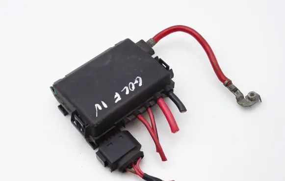 Volkswagen Golf IV Fuse module 1J0937550AA