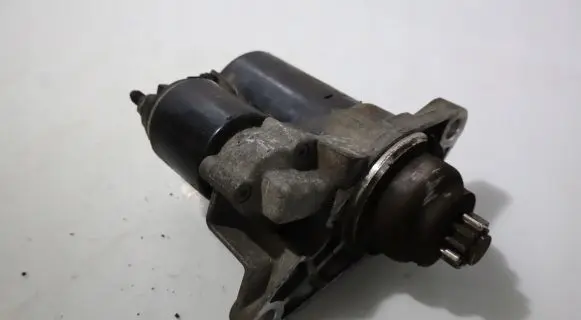 Volkswagen Polo Starter motor