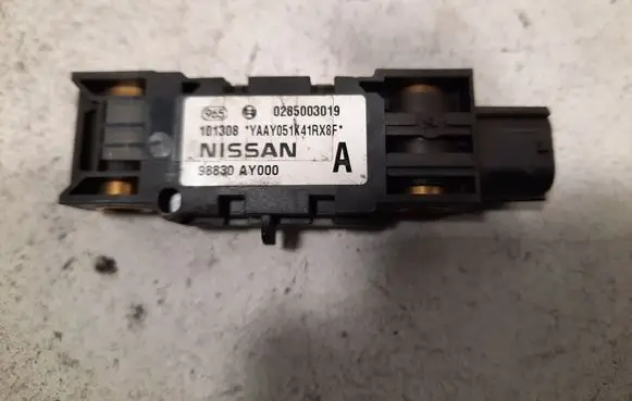 Nissan Micra Airbag deployment crash/impact sensor 0285003019 98830AY000