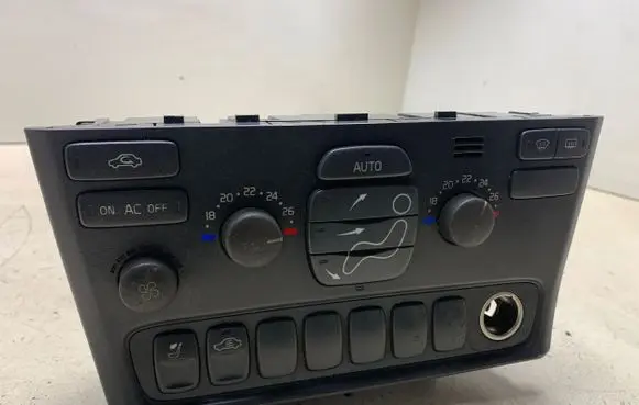 Volvo S80 Climate control unit 994251 16820590 7923