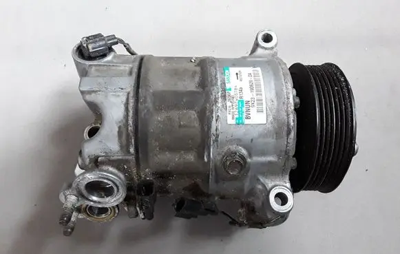 Land Rover Discovery 4 - LR4 Air conditioning (A/C) compressor (pump) 9X2319D629DA