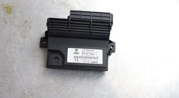 Audi A6 S6 C6 4F Power management control unit 4F0907280A