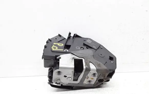 Volvo V60 Front door lock 31301740