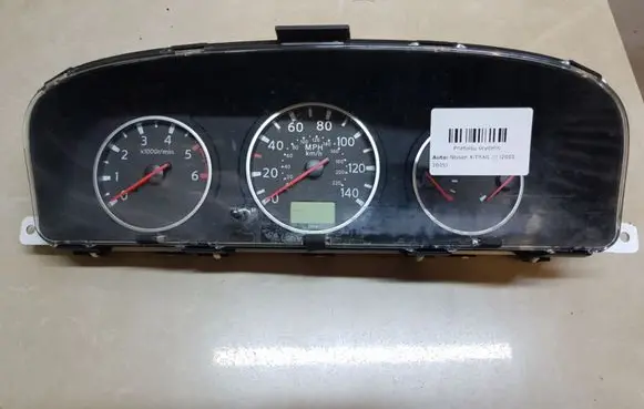 Nissan X-Trail T30 Speedometer (instrument cluster) EQ310