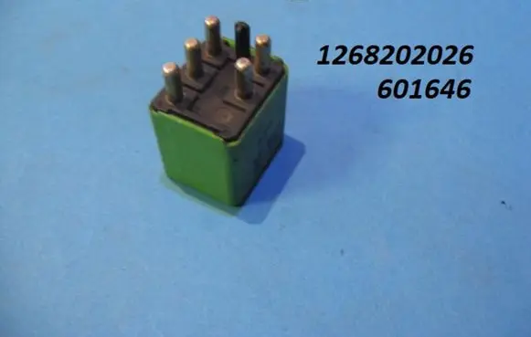 Mercedes-Benz E W210 Light washer relay 1268202026 601646