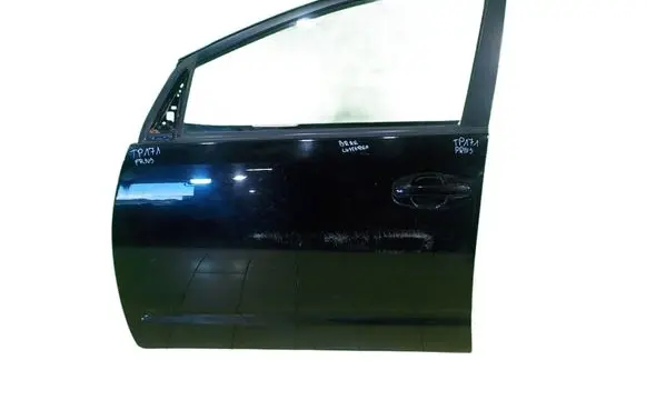 Toyota Prius (XW20) Front door PRZOD LEWE