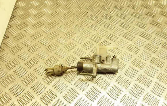 Toyota Corolla Verso E121 Master brake cylinder