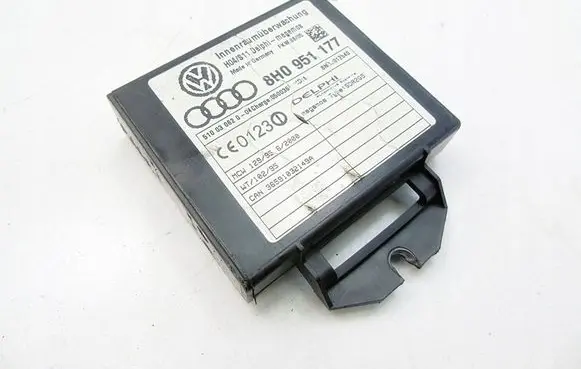 Audi A4 S4 B6 8E 8H Central body control module 8H0951177