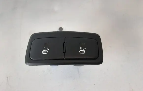KIA Sportage Seat heating switch 621W05010