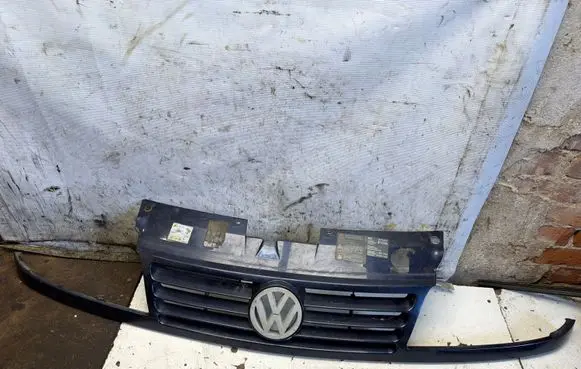Volkswagen Sharan Front grill 7M0853651