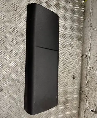 (B) pillar trim (bottom)