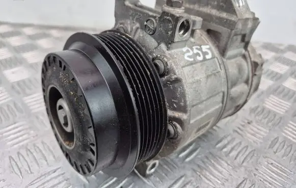 Mercedes-Benz C W204 Air conditioning (A/C) compressor (pump) A0008307800 Z0006615J 4014302176