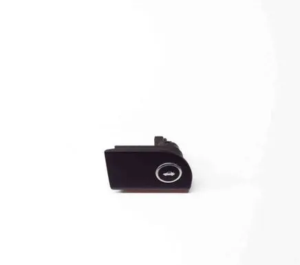 Maserati Ghibli Tailgate/boot open switch button 10094024 68141864AA