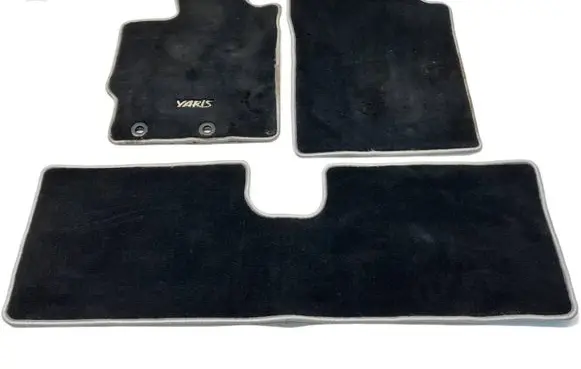 Toyota Yaris Car floor mat set OYT25960
