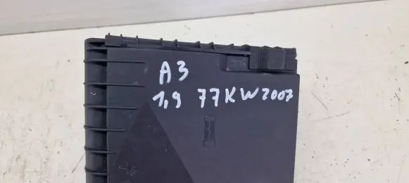 Audi A3 S3 8P Fuse box set 1K0937540
