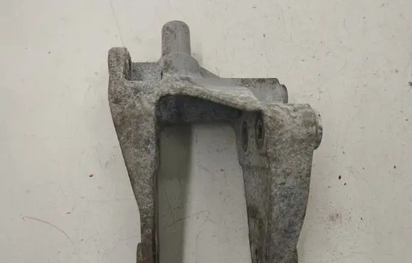 Opel Antara Engine mounting bracket X00767B