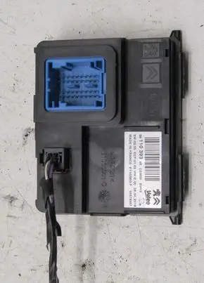 Opel Crossland X Air conditioner control unit module 9811039380