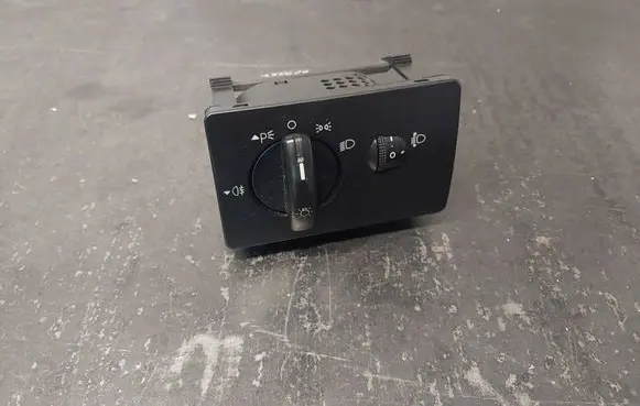 Ford Focus Light switch 7M5T13A024EA
